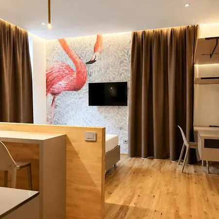 Luxury - Moderno Vicino Stazione Gasthof 3*